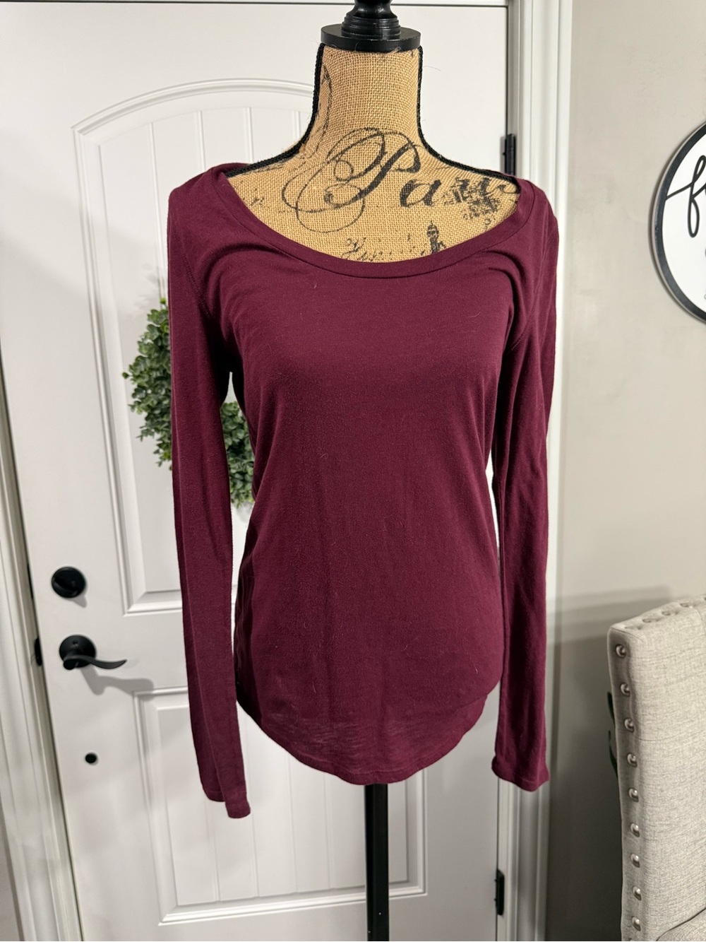 PINK Victoria's Secret Long-Sleeve Scoop Neck Top - Burgundy